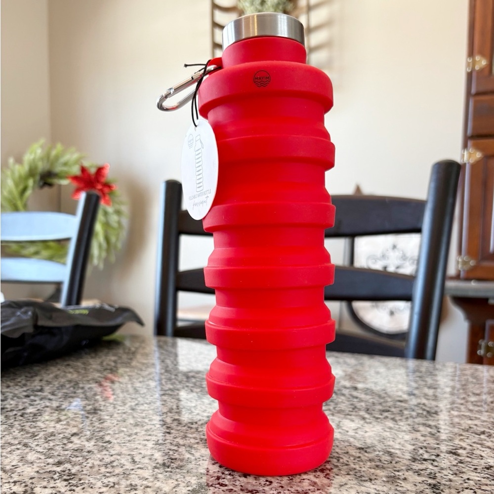 ♥️💖 FP Movement X Mayim Sport Silicone Collapsible Water Bottle & Carabiner NWT - Picture 2 of 10